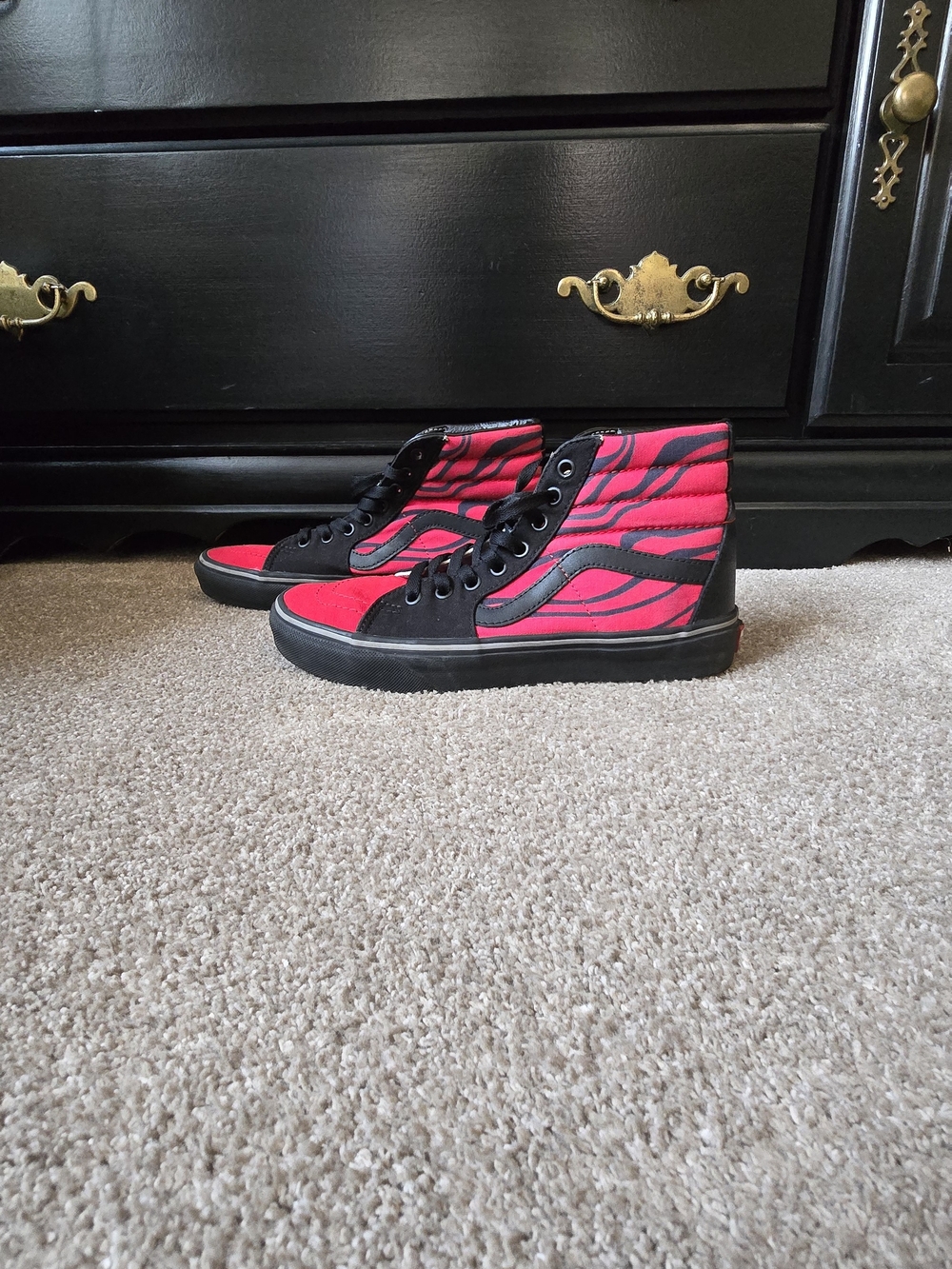 Custom Vans - Picture 6 of 6
